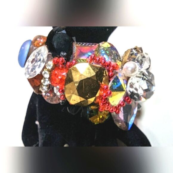 Wendy Gell Wristy Swarovski Cluster, Crystal, AB, Gold, Black, Hyacinth , Glam. - Picture 2 of 3